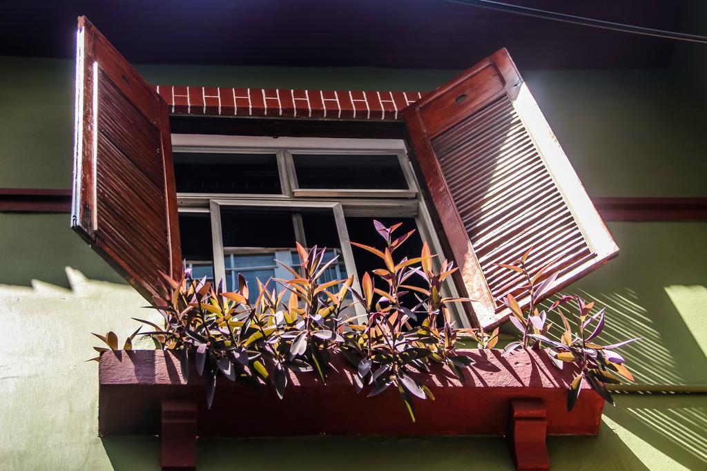 Hostal Casa Del Mar *